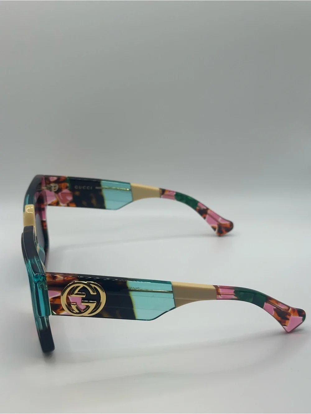 GUCCI Square Sunglasses in Watermelon Havana (Never Worn)
